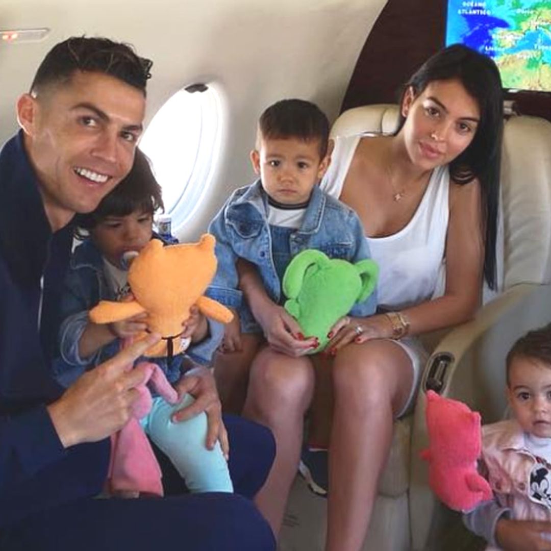 Cristiano y Georgina ponen rumbo a sus vacaciones con toda su tropa