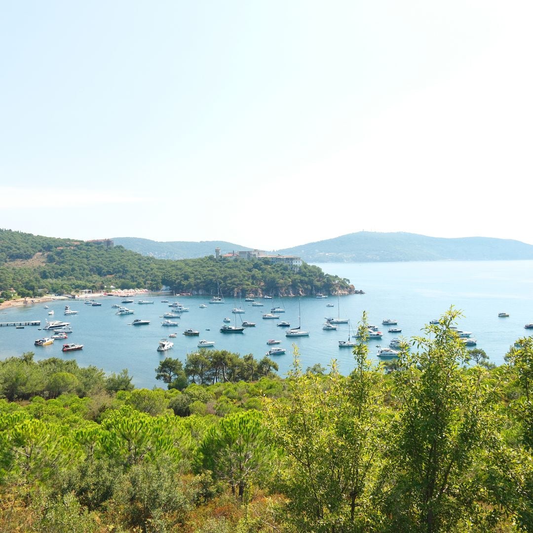 Playa de la isla Heybeliada, Islas Príncipe, Turquía