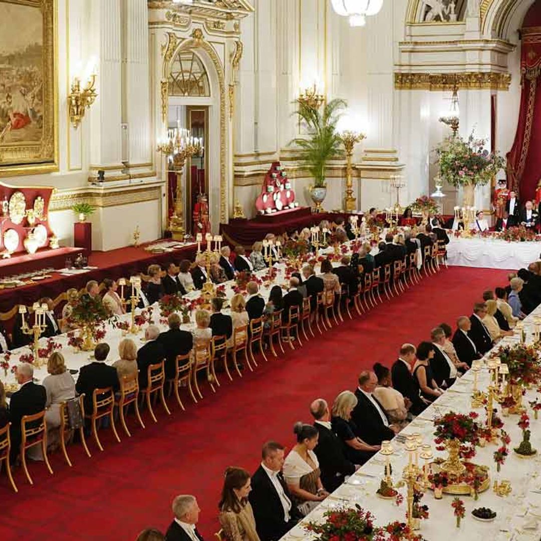 Faisán de Windsor y botones de esmeraldas: los secretos de la primera cena de Estado de Carlos III como Rey
