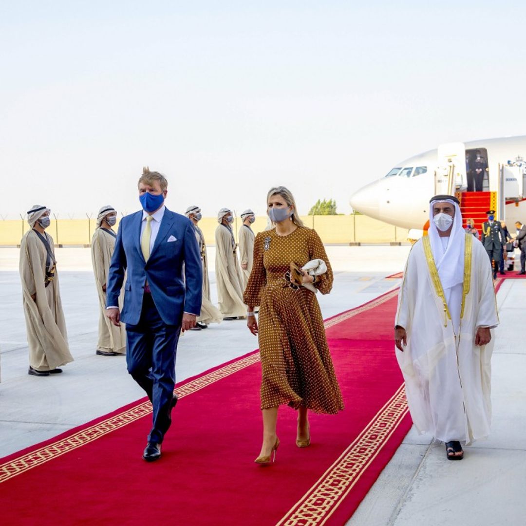 Alfombra roja en Abu Dabi para recibir a los Reyes de los Países Bajos que visitarán la Expo 2020 de Dubai