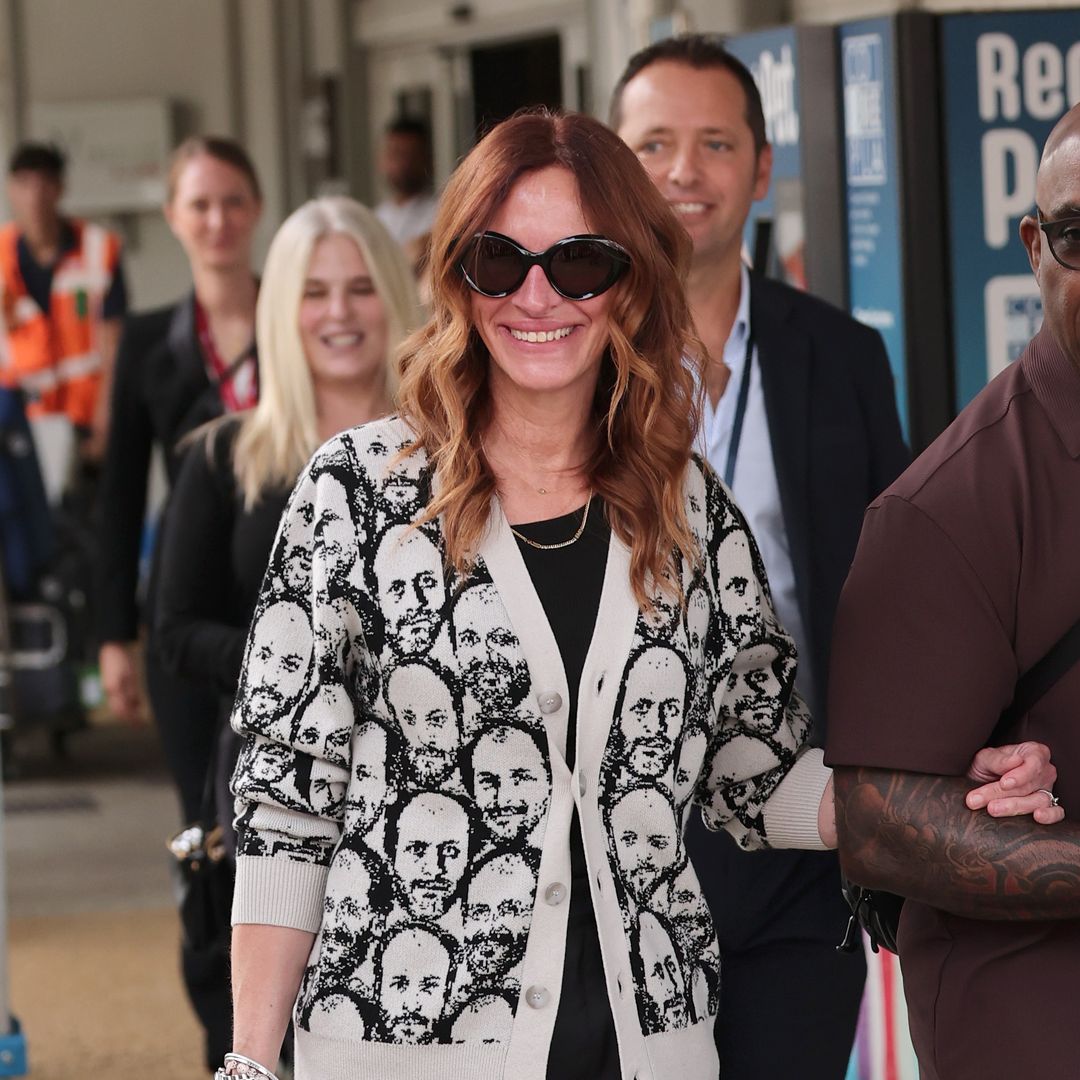 Julia Roberts debuta en el Festival de Venecia con un claro guiño a su director en su look