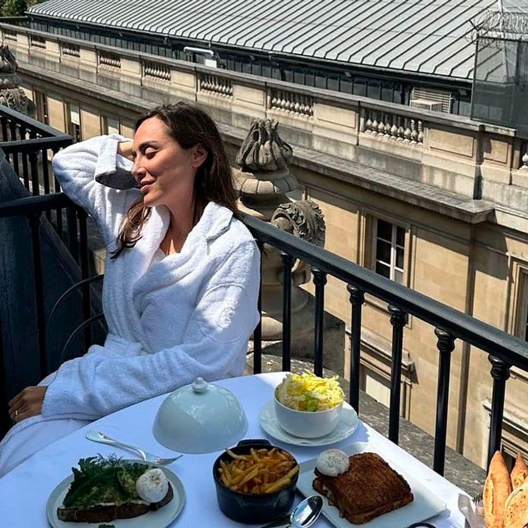 Todas las imágenes del romántico viaje de Tamara Falcó e Iñigo Onieva a París
