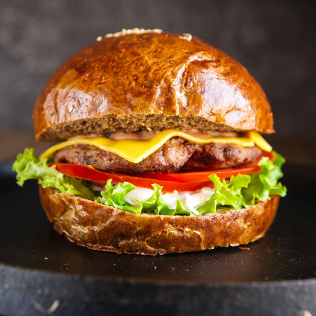 Hamburguesa con pan integral de centeno