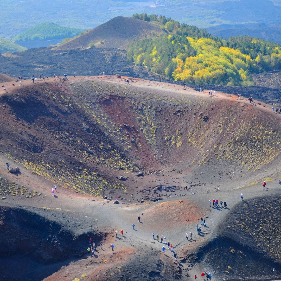 Cráter del volcán Etna, Sicilia, Italia