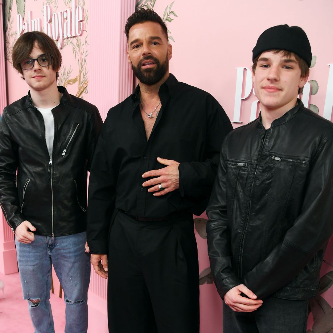 Valentino y Matteo, los mellizos de Ricky Martin, vacacionan con la hija de un famoso reguetonero