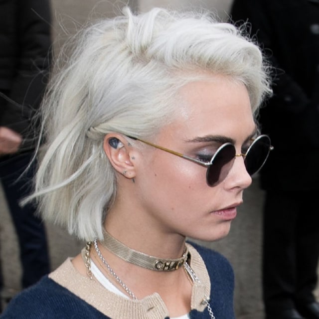 Cara Delevingne platino