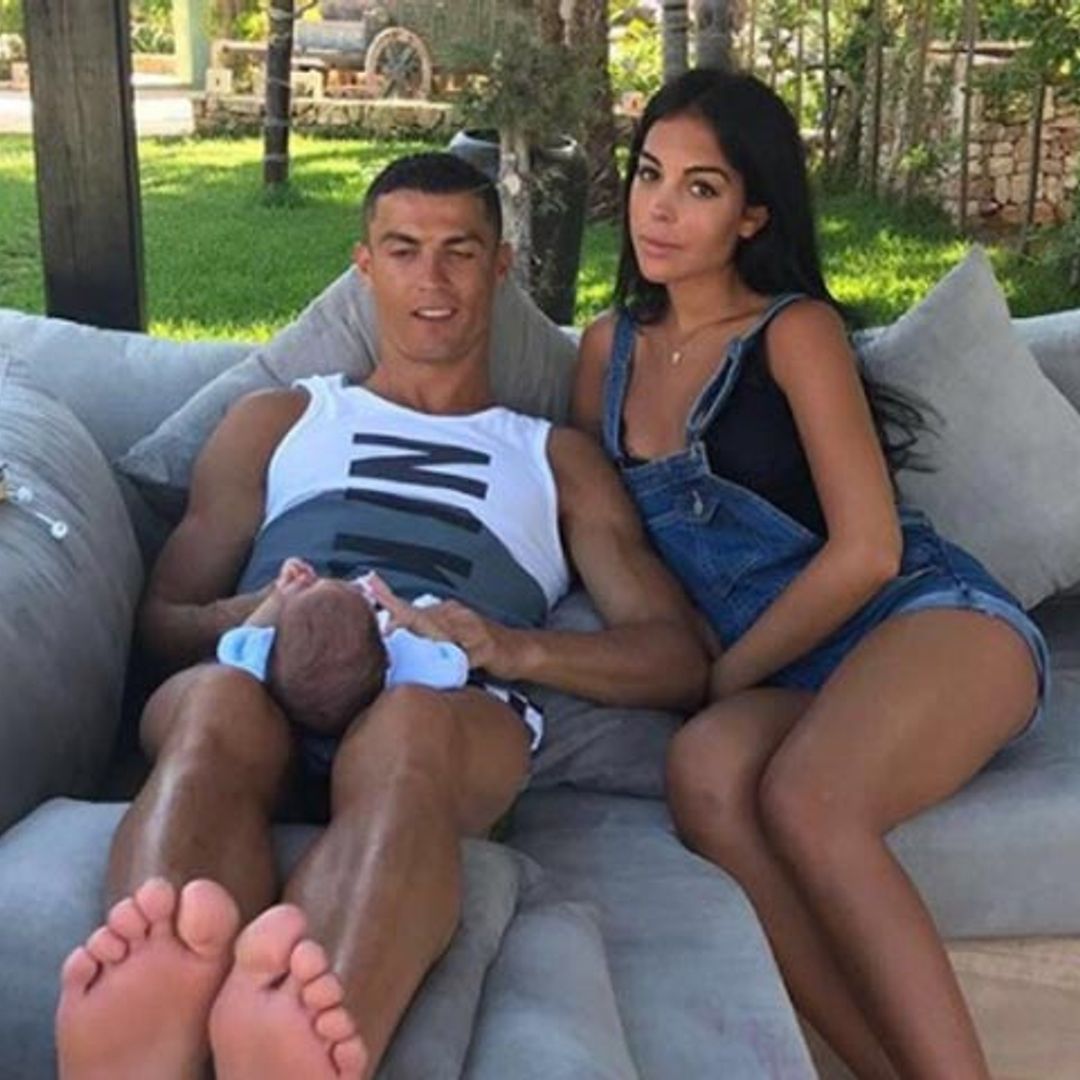 Cristiano Ronaldo comparte su imagen más familiar con Georgina y uno de sus mellizos