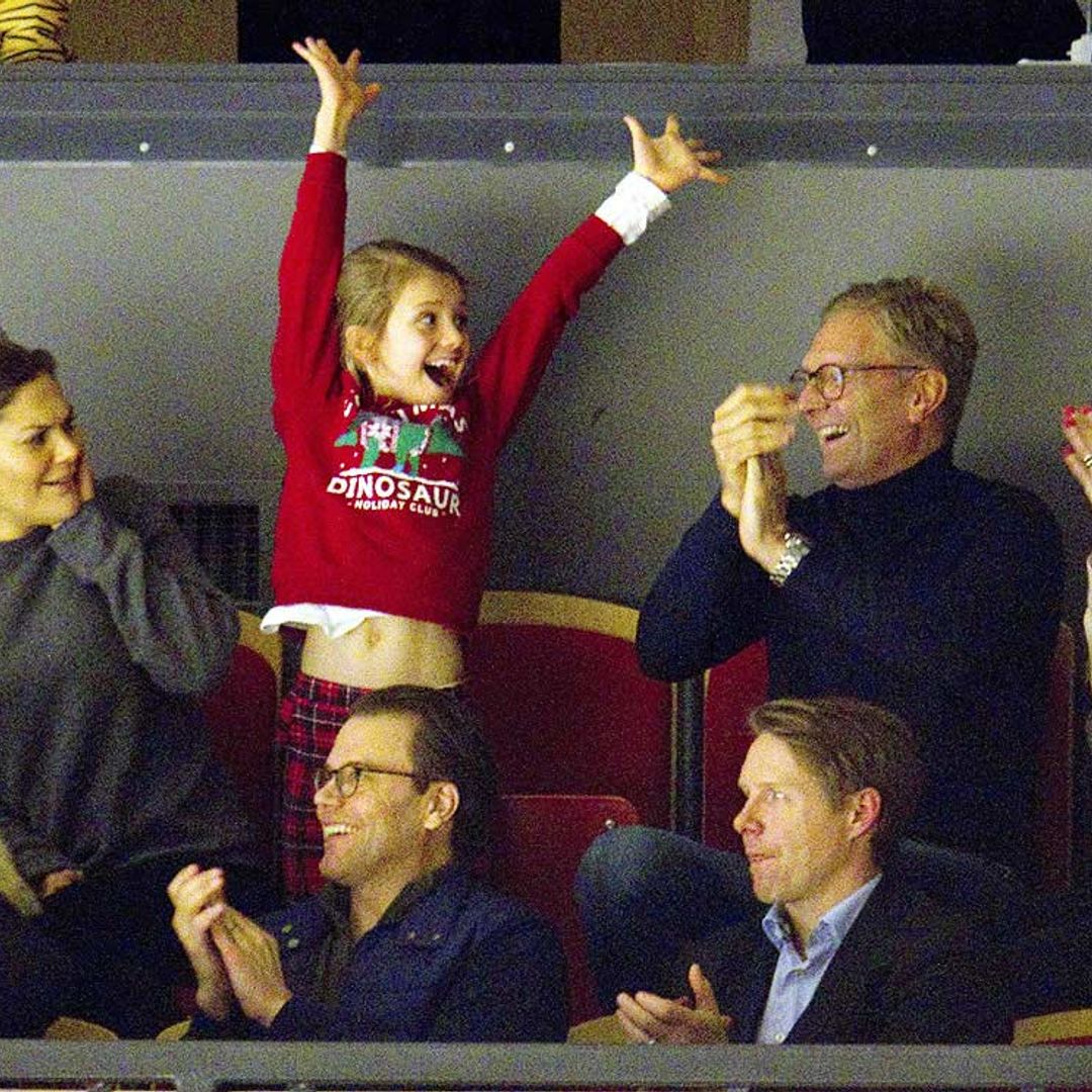 ¡Qué ternura! No te pierdas las mil expresiones de Estelle de Suecia viendo un partido de hockey