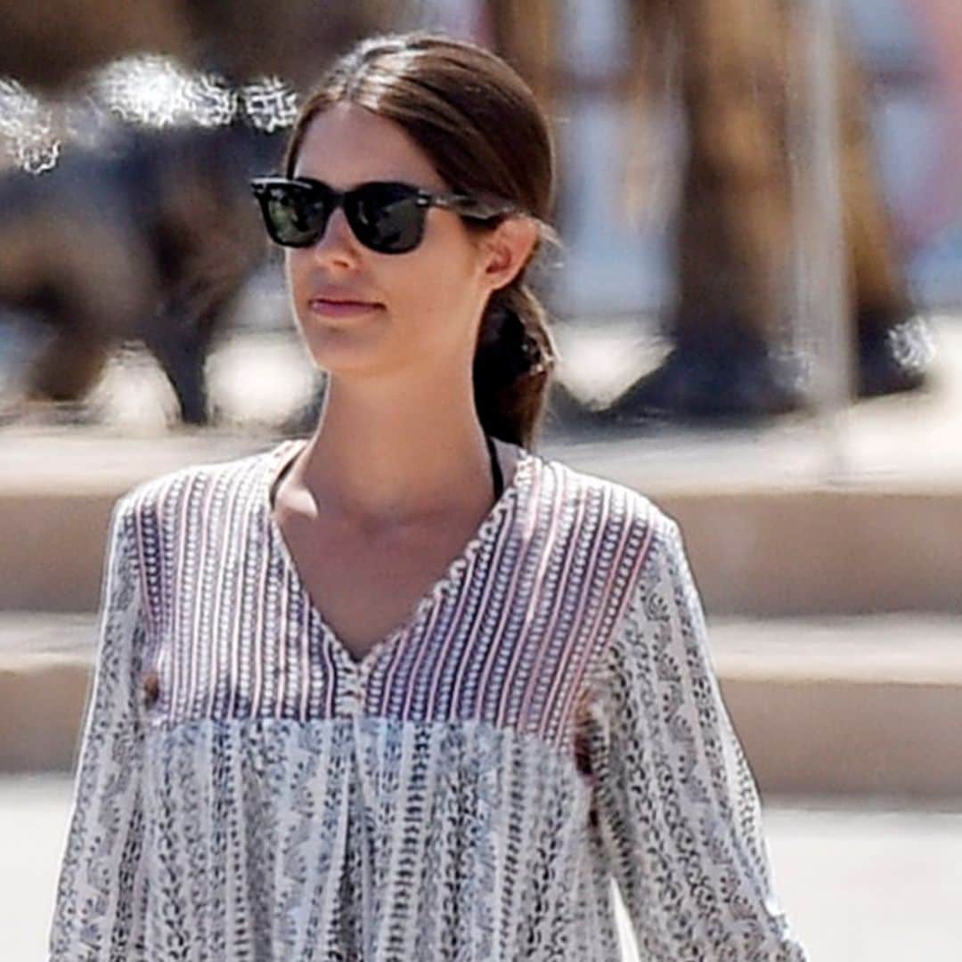 El look veraniego de Sofía Palazuelo para un paseo por Sevilla y su nueva conexión de estilo con la reina Letizia