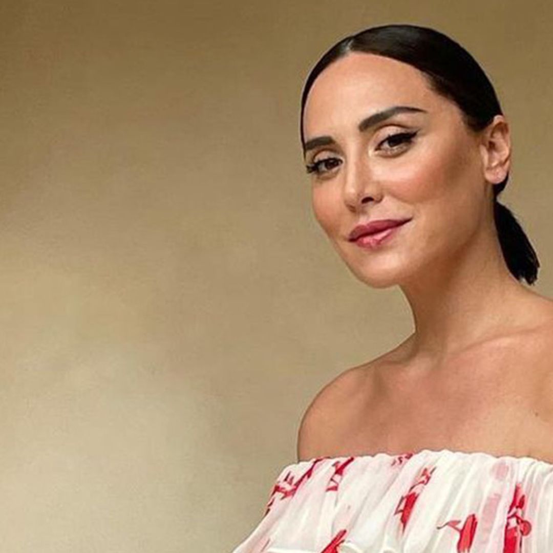 Tamara Falcó y el vestido 'Bardot' perfecto para invitadas que apuestan por la sencillez