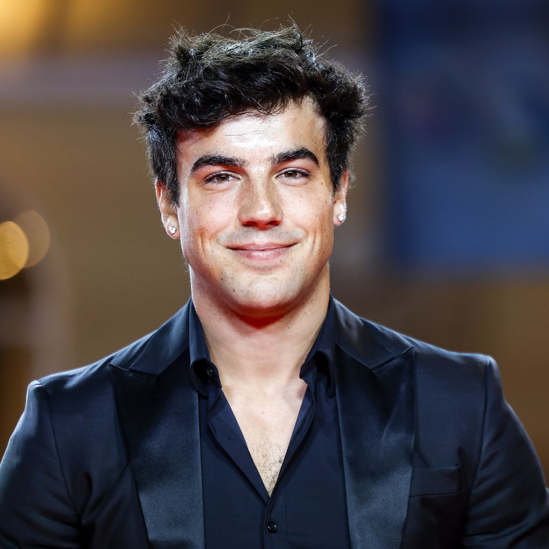 Así es el desayuno saludable de Óscar Casas, el actor de moda: sencillo, equilibrado y muy nutritivo