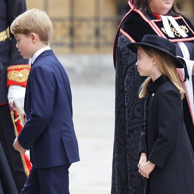 la princesa de gales con george y charlotte