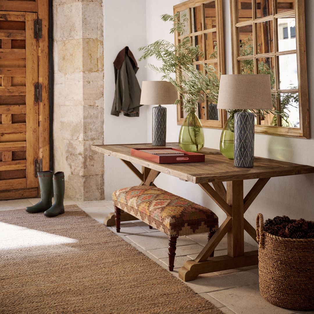 ​​10 muebles que harán que tu recibidor deje de ser una simple zona de paso y gane protagonismo