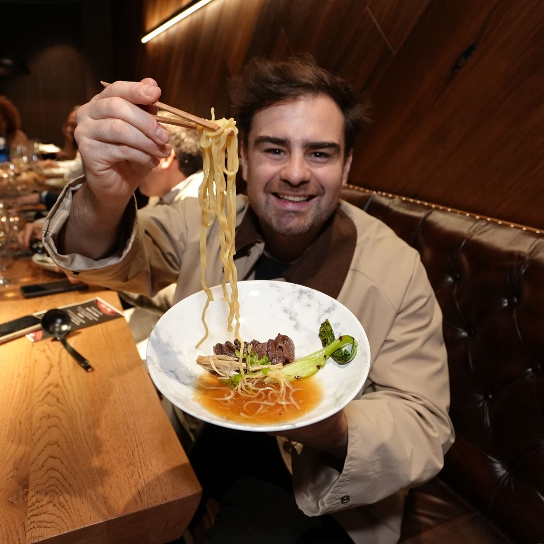 Hablamos con Kino Jerez, el foodie que revoluciona Instagram: de trabajar en restaurantes a entrevistar a Dabiz Muñoz