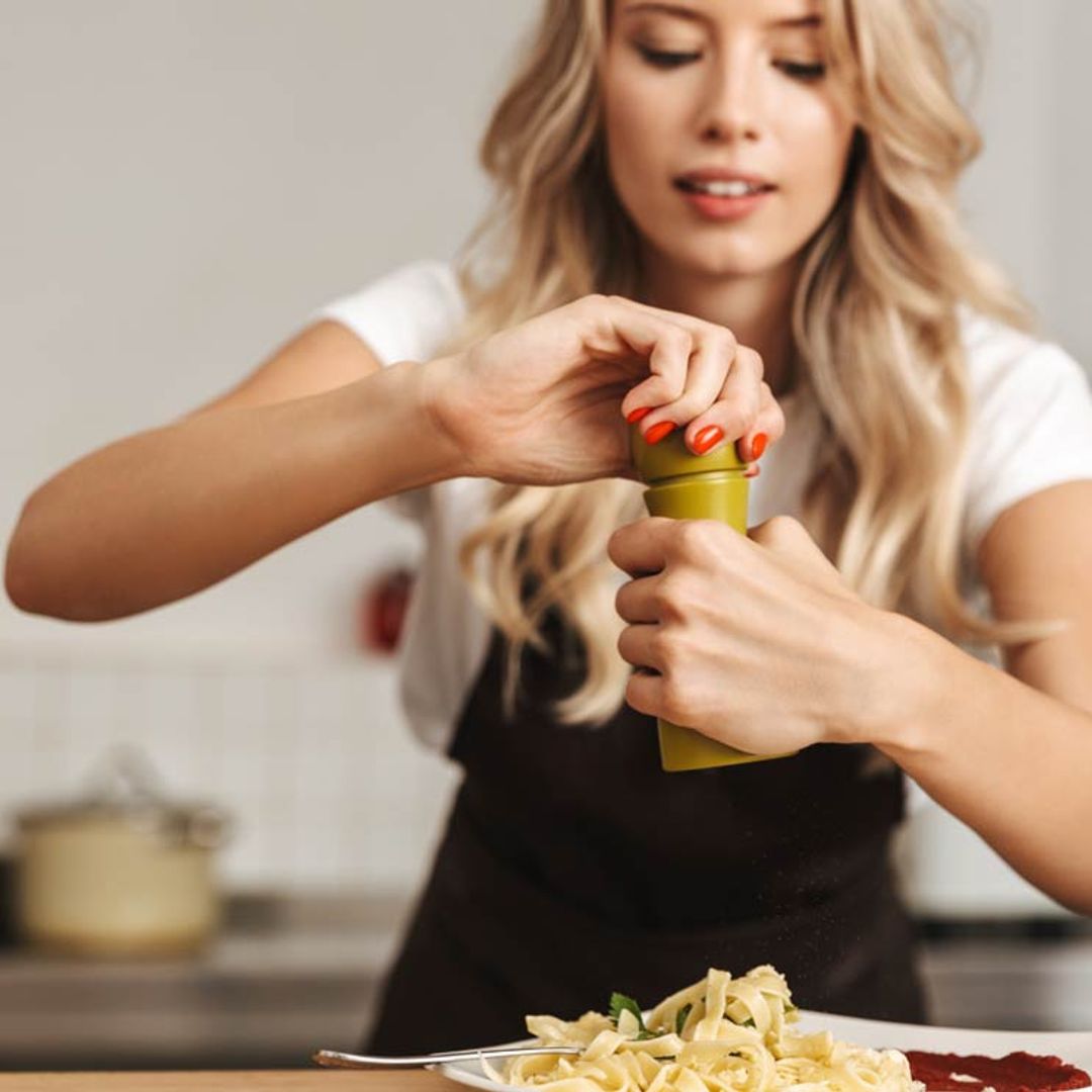 ¿Sabías que te ayuda a perder peso? Apunta esta y otras razones para incluir la pimienta en tu dieta
