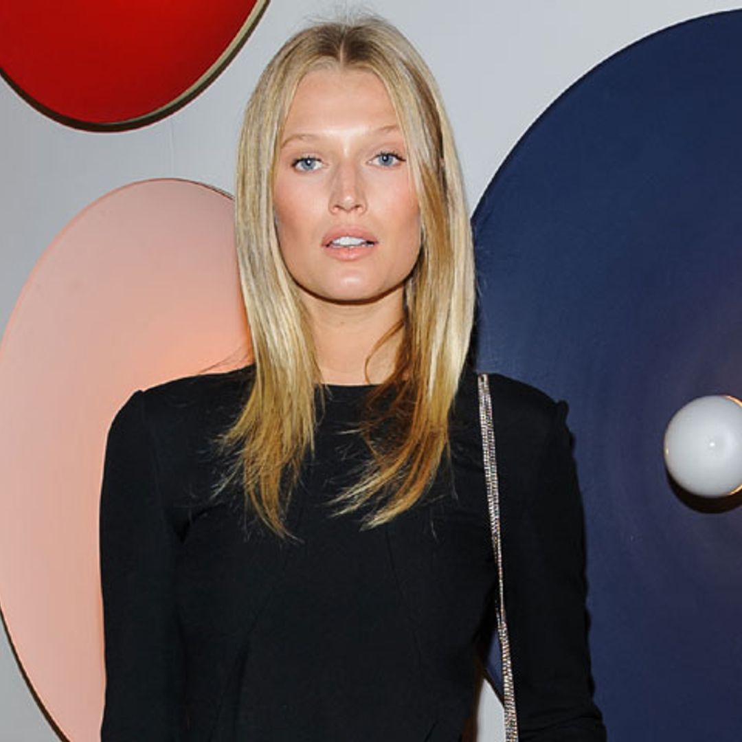 Toni Garrn baila al ritmo de 'La cintura', el próximo 'single' de Álvaro Soler