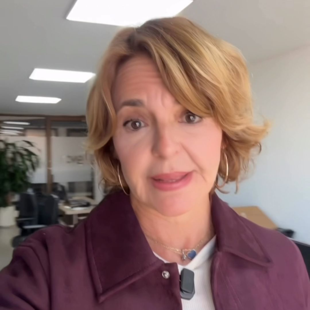 Almudena Ariza cuenta desde Colombia cómo ha vivido el terremoto y lanza un mensaje: "La tierra balanceándose bajo nuestros pies"