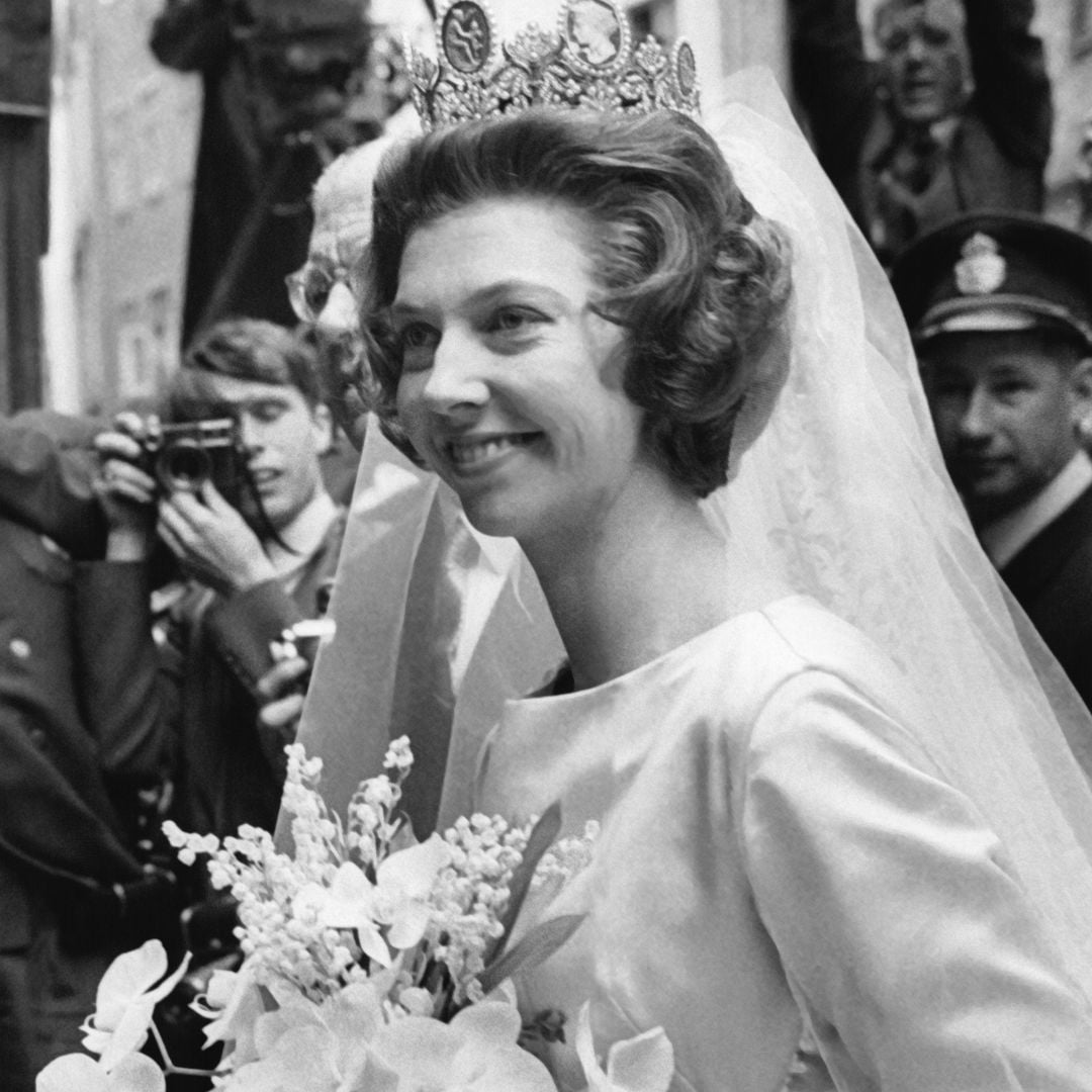 Désirée de Suecia y su hermana Birgitta llevaron el mismo vestido de novia (y la misma tiara), esta es su historia