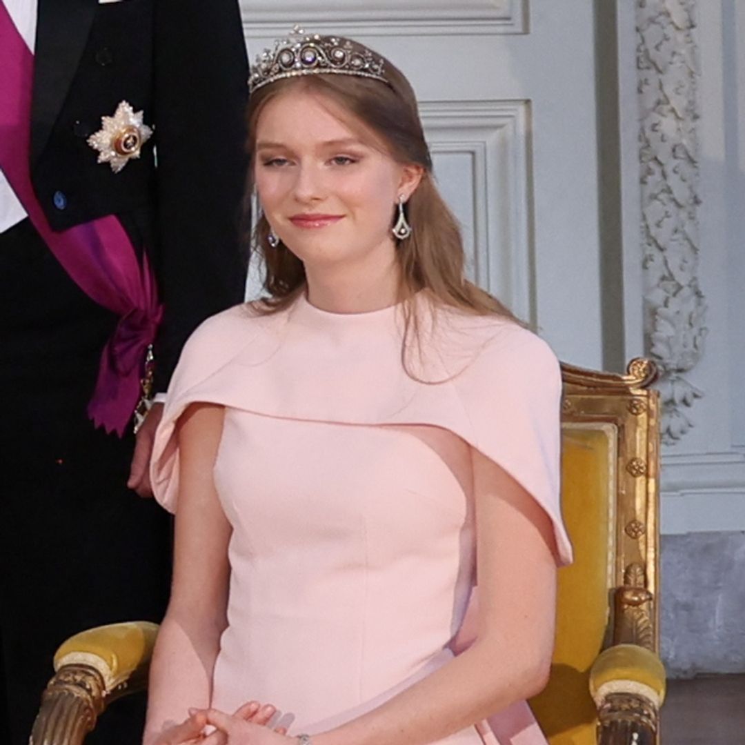 La princesa Eleonore estrena una tiara desconocida ante los emperadores de Japón: el misterio que sacude al joyero de la monarquía belga