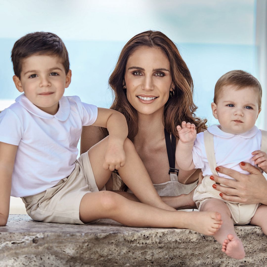 Lucía Villalón con sus hijos Lucas y Diego