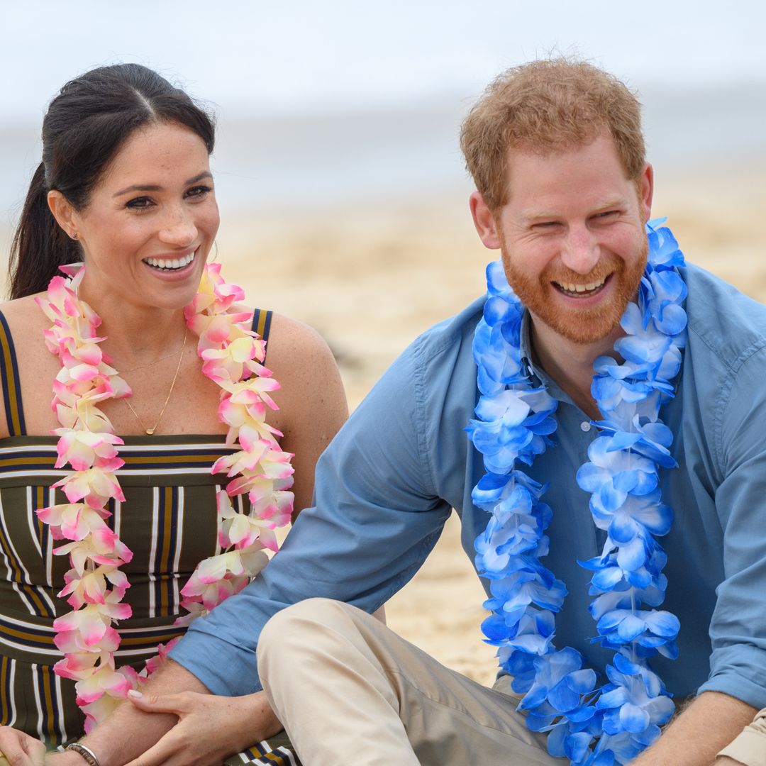 Meghan Markle presume al príncipe Harry como todo un experto en el surf en un nuevo video