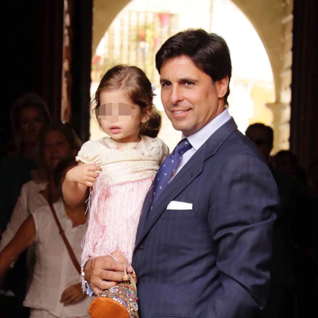 Francisco Rivera refleja en una preciosa foto el gran amor de la pequeña Carmen por los animales