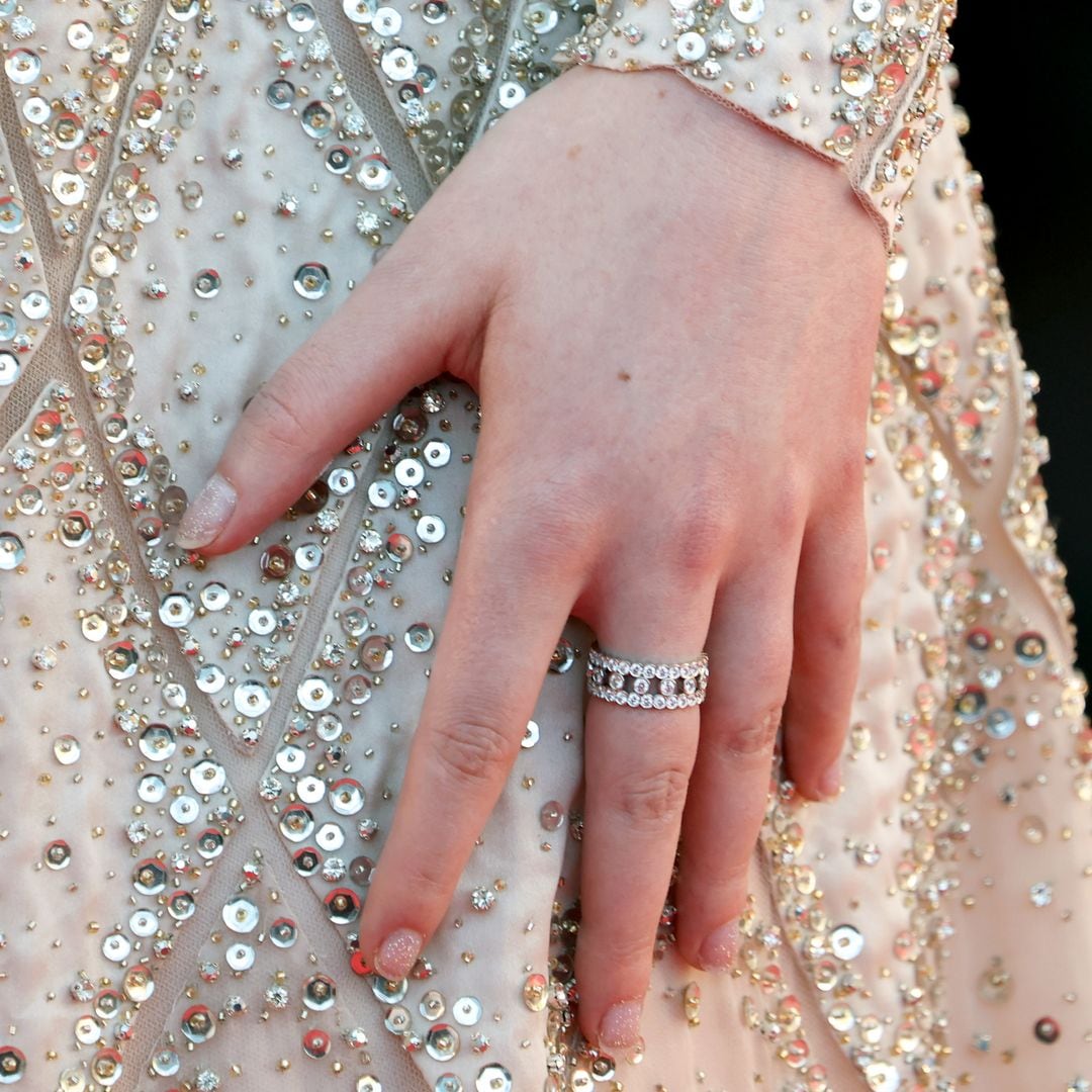 Manicura de Elle Fanning en el festival de Cannes 2025