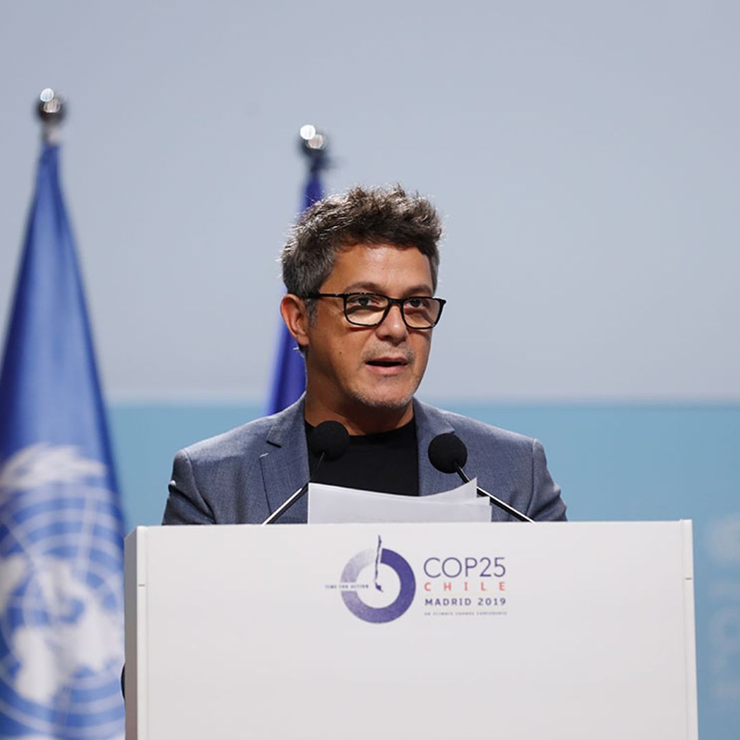 Alejandro Sanz: "A veces sueña el planeta que le queremos"