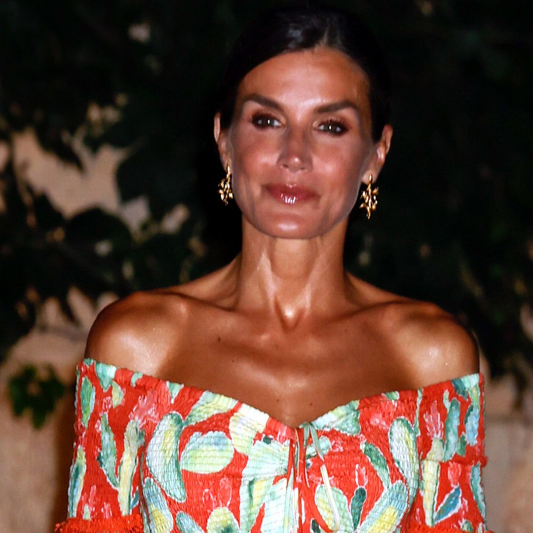 Los iluminadores con los que la reina Letizia potencia su bronceado