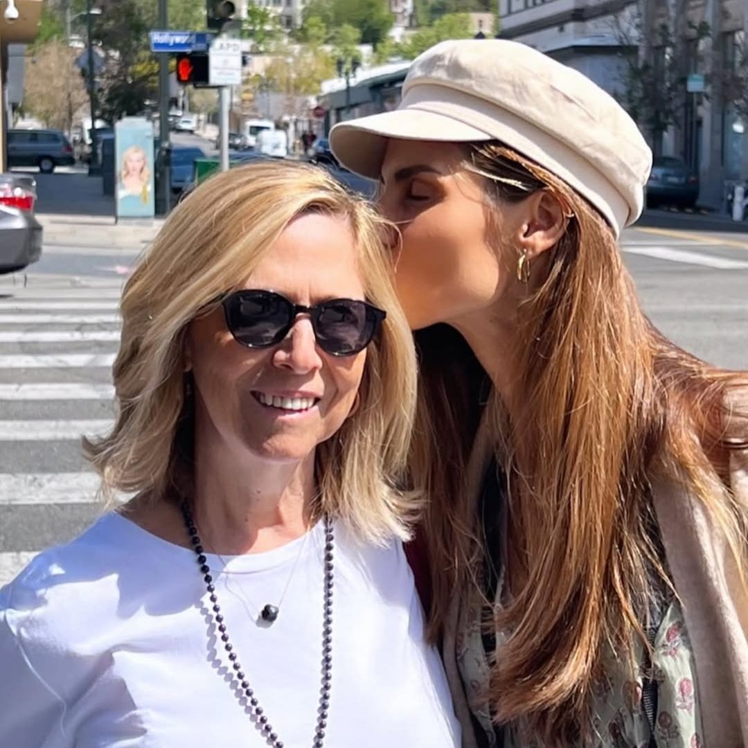 Ariadne Artiles presume de su madre, Aída Cardeñosa (63): mamá fit, abuela orgullosa y ejemplo de vitalidad
