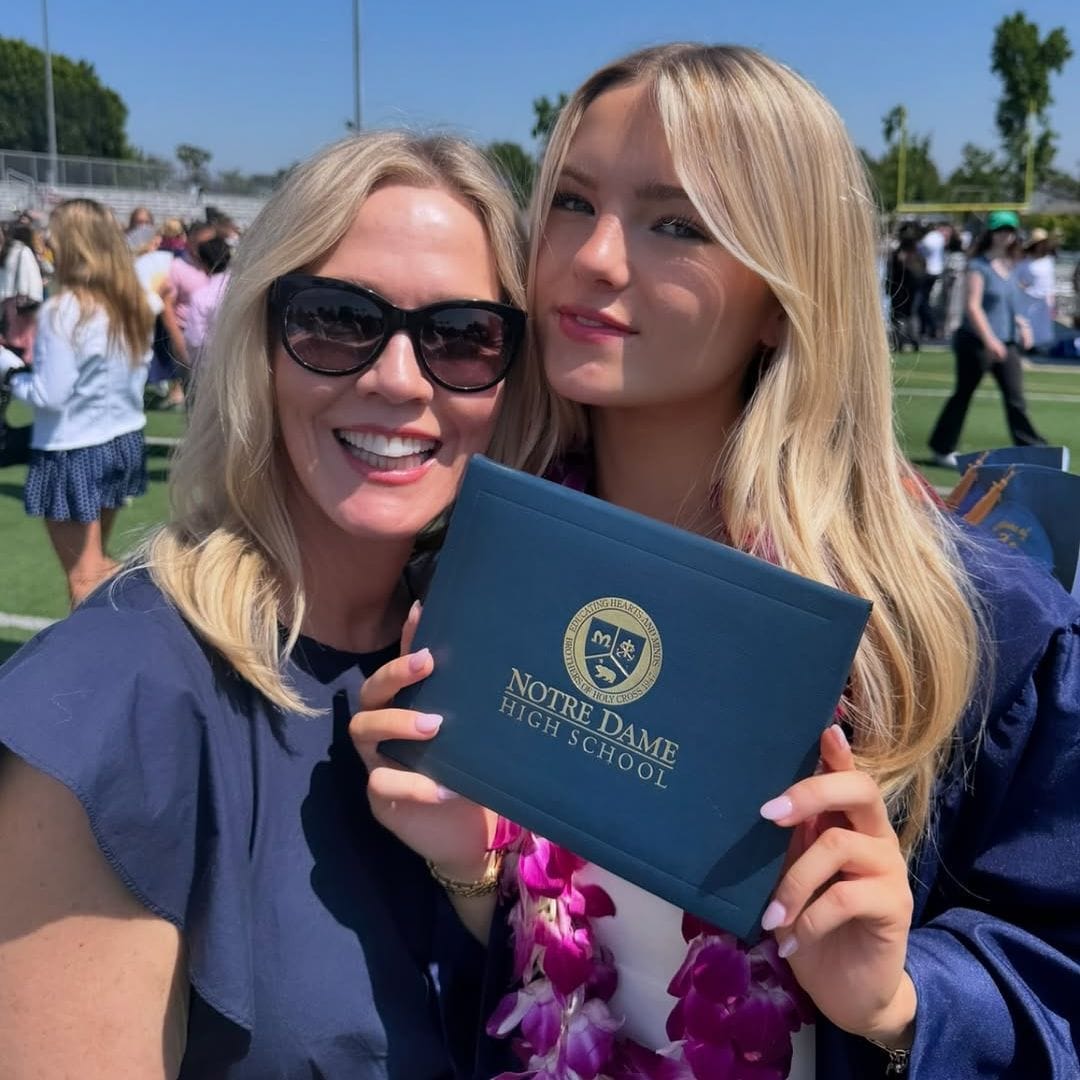 Los fans de Jennie Garth, Kelly de 'Sensación de vivir', enloquecen con el enorme parecido de su hija