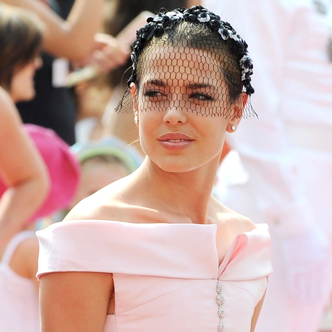 Carlota Casiraghi, Beatrice Borromeo y las invitadas que triunfaron en la boda de Charlene de Mónaco con sus espectaculares looks hace 15 años