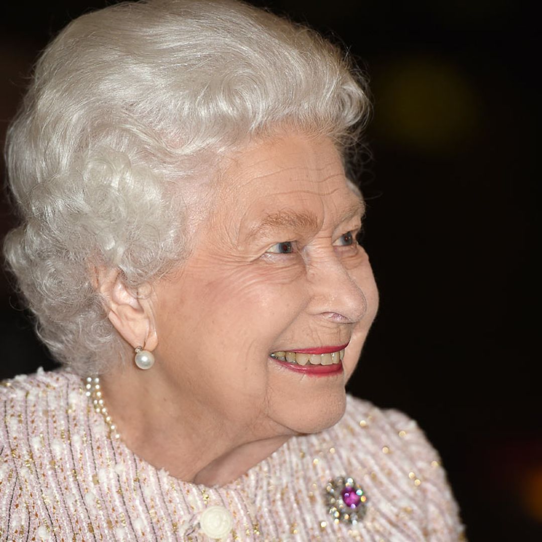 Isabel II de Inglaterra reaparece tras el comunicado emitido por su hijo Andrés