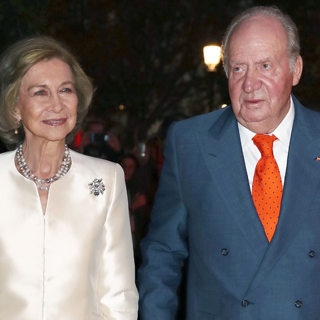 Don Juan Carlos y doña Sofía trasladan sus mejores deseos para estas fechas con la imagen de un nacimiento