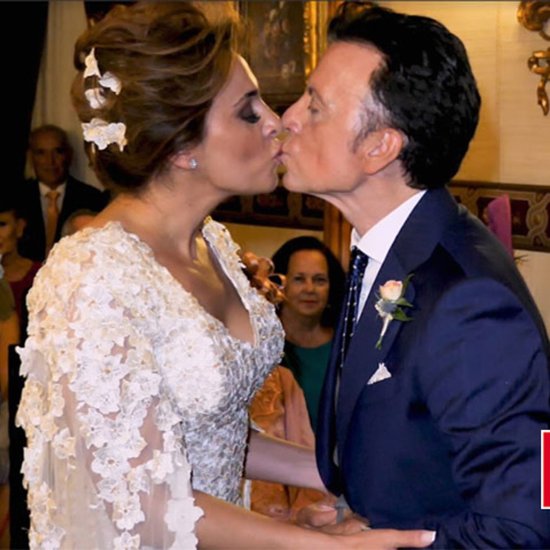La romántica ceremonia y el beso de los novios en la boda de José Ortega Cano y Ana María Aldón