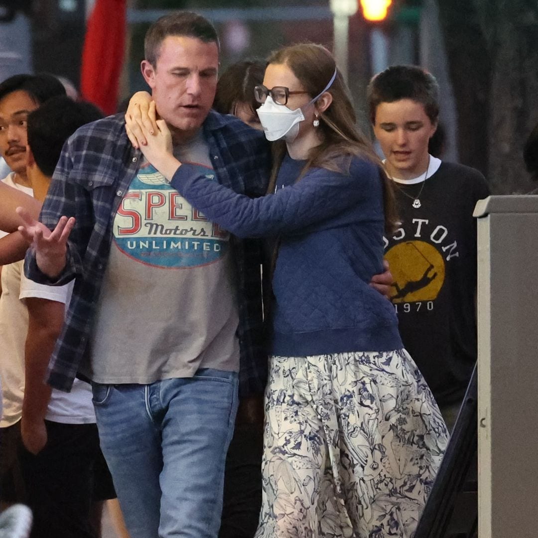 Ben Affleck disfruta de una cita especial con sus amores: Violet y Fin