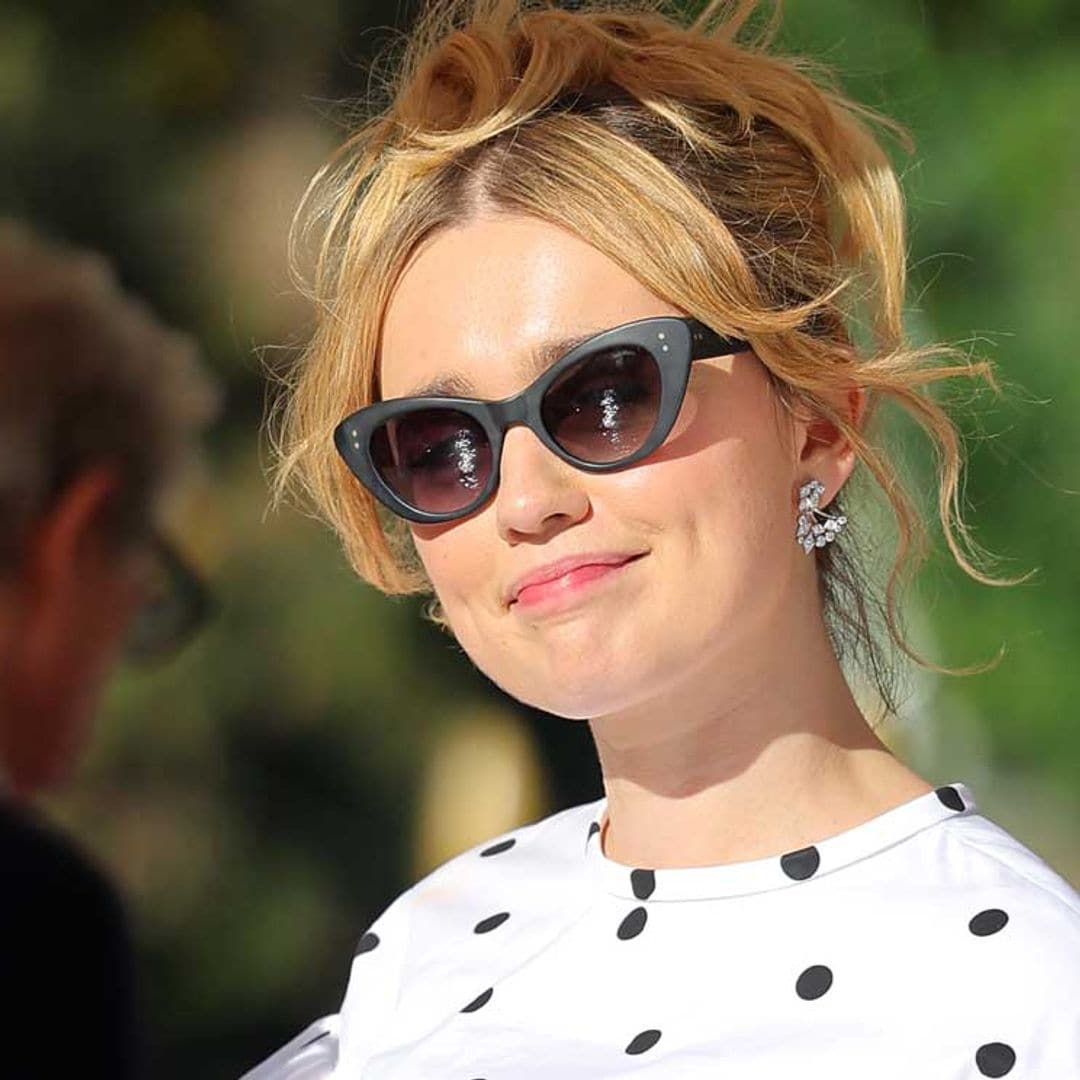 Aimee Lou Wood, de 'Sex Educaton' al Festival de Venecia: así se forja un estilo de alfombra roja