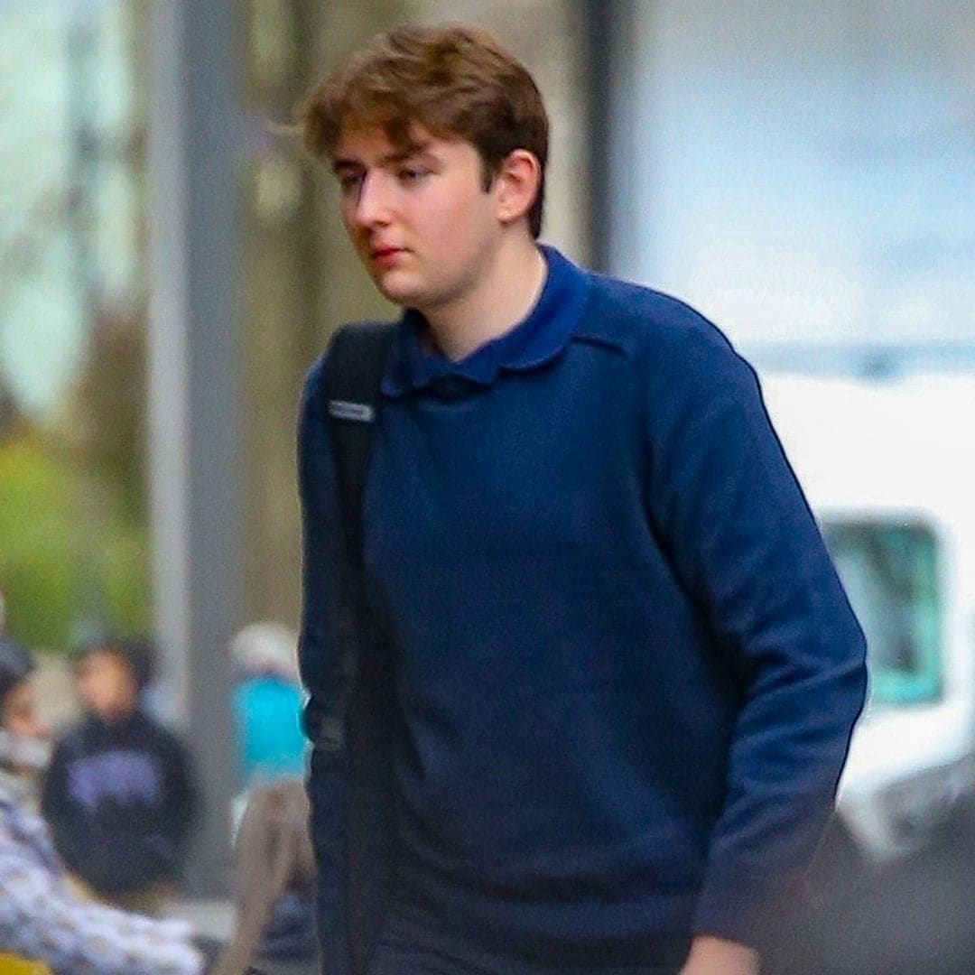 Barron Trump acapara miradas en la universidad y no solo por su gran altura