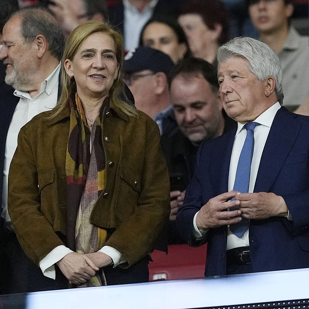 La aparición sorpresa de la infanta Cristina en el Metropolitano, junto a Enrique Cerezo, para ver el Atlético de Madrid-FC Barcelona