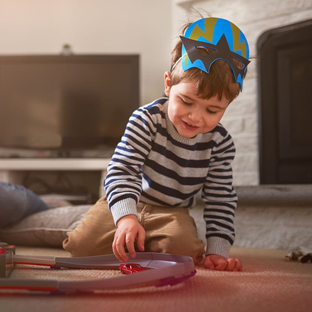 Dr. Eduardo Junco, pediatra: “Para un niño, jugar no constituye una actividad complementaria, sino que es el medio a través del cual consigue adquirir cierto dominio sobre sí mismo”