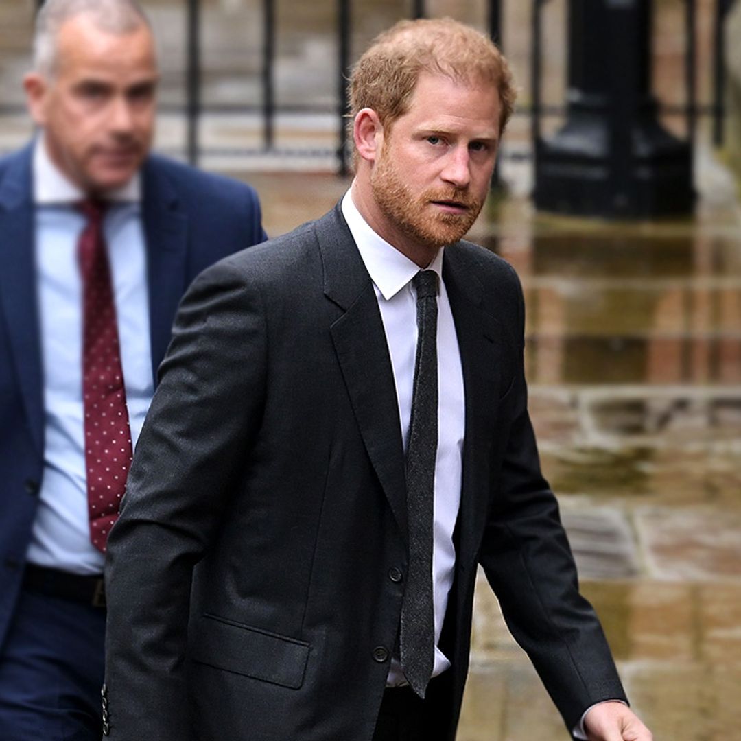 ¿En qué punto se encuentra la relación de Harry con su familia en su primer viaje del año a Londres?