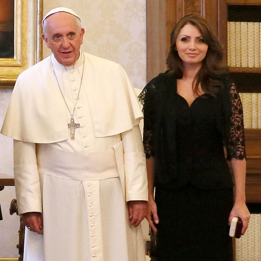 Angélica Rivera despide al Papa Francisco y recuerda cuando lo conoció en sus días como primera dama de México 