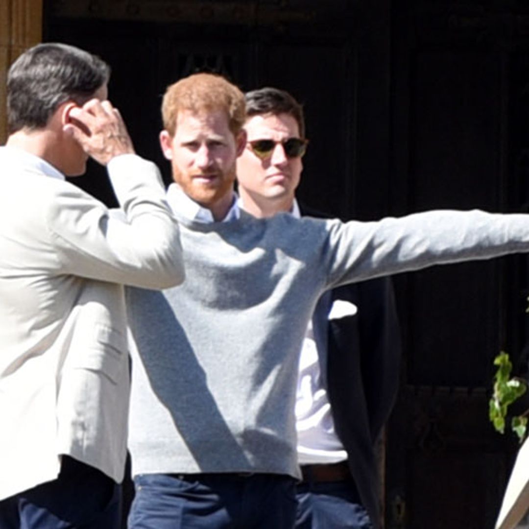 EXCLUSIVA: Así ensayaba el príncipe Harry con su hermano Guillermo y sus amigos su enlace