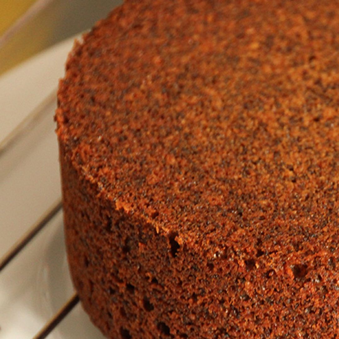 Bizcocho de chocolate para tu tarta 'fondant' de cumpleaños