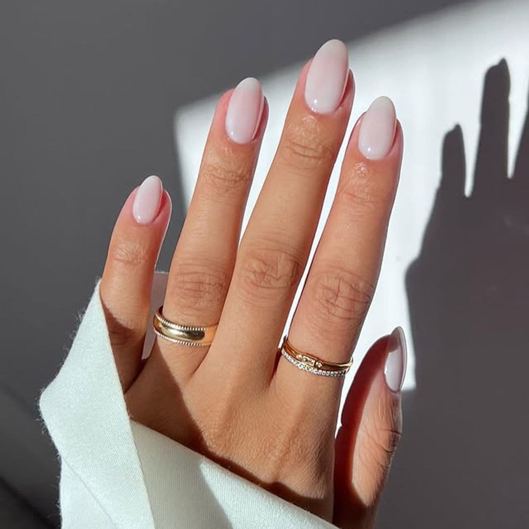 La manicura 'yummy nails' se convierte en la más natural y versátil de la temporada
