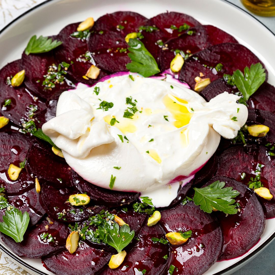 Burrata y remolacha.