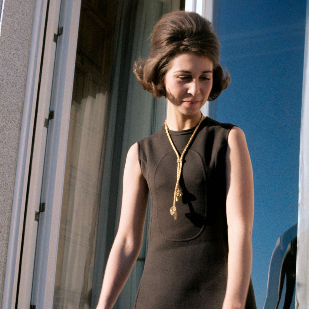La reina Sofía en 1969 con vestido mini en el Palacio de la Zarzuela