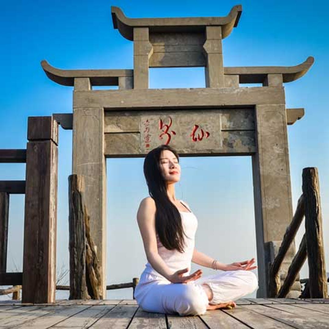 3 posturas para iniciarte en el yoga