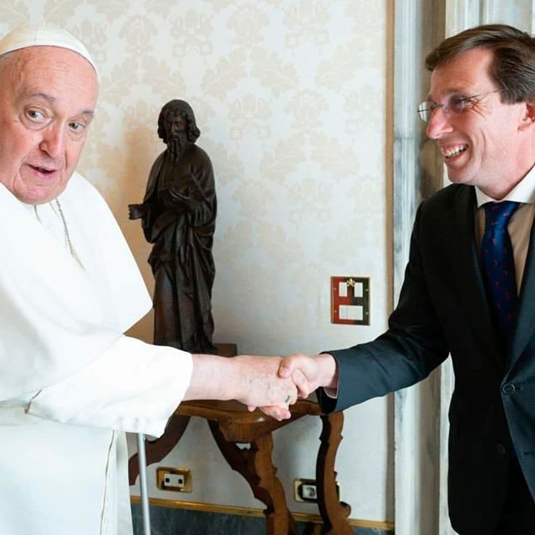 De Nieves Álvarez a José Luis Martínez-Almeida: los españoles que conocieron al papa se despiden de él