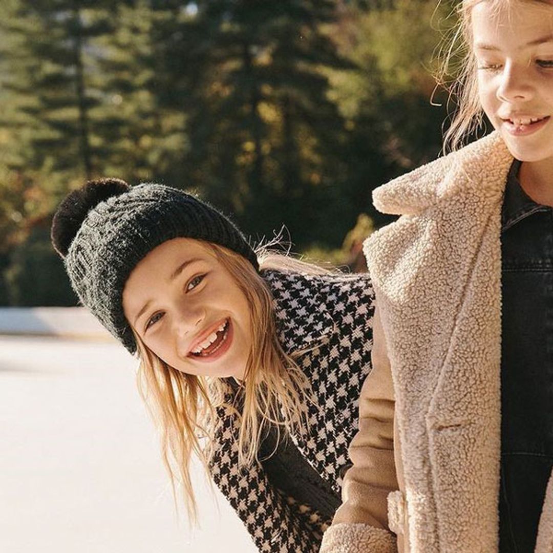 Compra las prendas, botas y accesorios térmicos más calentitos para los niños